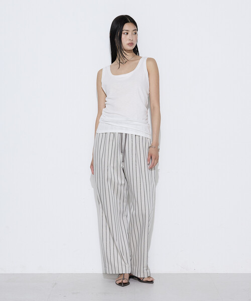 COMME CA Wardrobe(コムサワードローブ)の「〔 +サイズ 〕【前後2WAY】強撚コットン斜行天竺 タンクトップ(タンクトップ・レディース・ピンク系その他/オフホワイト/ブラック/トップグレー・13号)」の5枚目の写真
