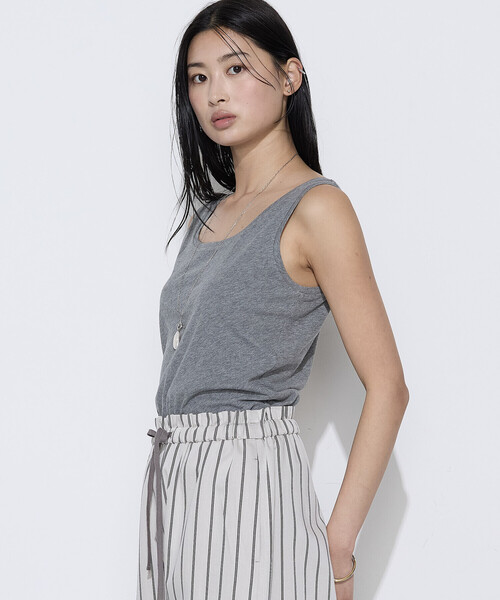 COMME CA Wardrobe(コムサワードローブ)の「〔 +サイズ 〕【前後2WAY】強撚コットン斜行天竺 タンクトップ(タンクトップ・レディース・ピンク系その他/オフホワイト/ブラック/トップグレー・13号)」の13枚目の写真