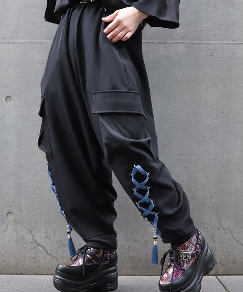 REZEN(リゼン)の「レースアップ×タッセルパンツ(その他パンツ・メンズ・ローズ/ブルーパープル/レッドパープル・MEDIUM/LARGE/SMALL)」の7枚目の写真