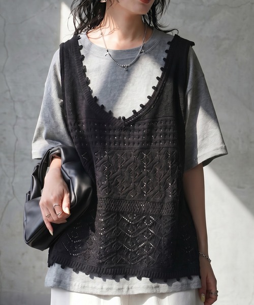 antiqua(アンティカ)の「透かし編み ニットベスト 半袖 Tシャツ レイヤード セット(Tシャツ/カットソー・レディース・ホワイト系その他/グレー系その他・ONESIZE)」の1枚目の写真