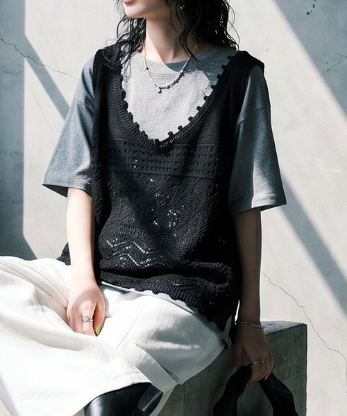 antiqua(アンティカ)の「透かし編み ニットベスト 半袖 Tシャツ レイヤード セット(Tシャツ/カットソー・レディース・ホワイト系その他/グレー系その他・ONESIZE)」の6枚目の写真