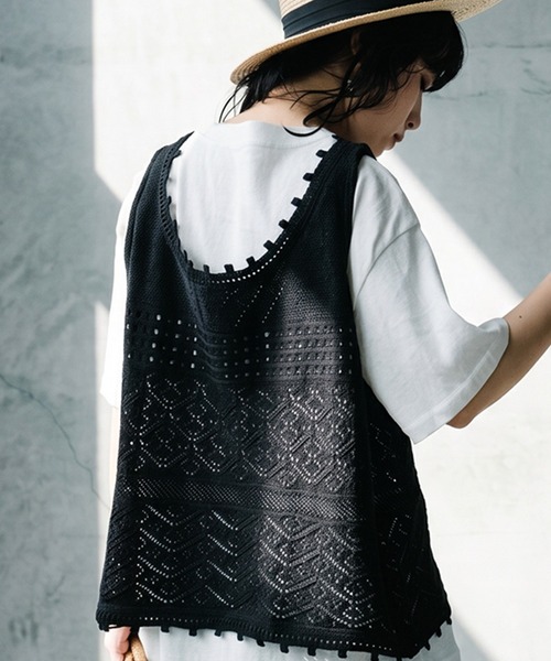 antiqua(アンティカ)の「透かし編み ニットベスト 半袖 Tシャツ レイヤード セット(Tシャツ/カットソー・レディース・ホワイト系その他/グレー系その他・ONESIZE)」の9枚目の写真