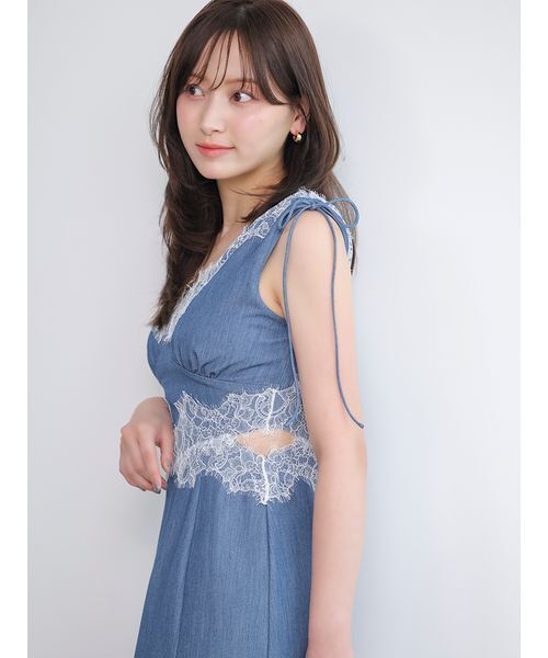 SNIDEL(スナイデル)の「レーストリムバリエワンピース(ワンピース・レディース・ブルー/アイボリー/グレー・0/1)」の8枚目の写真