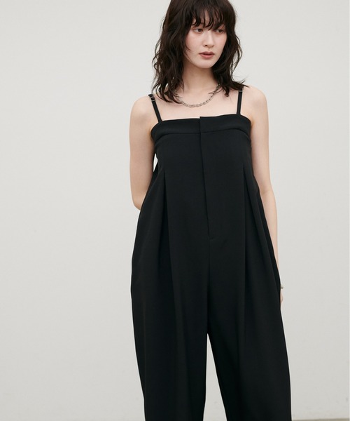 LARUTA(ラルータ)の「【LARUTA】2WAYタックサロペ(サロペット/オーバーオール・レディース・ブラック/モカ・MEDIUM/LARGE)」の1枚目の写真