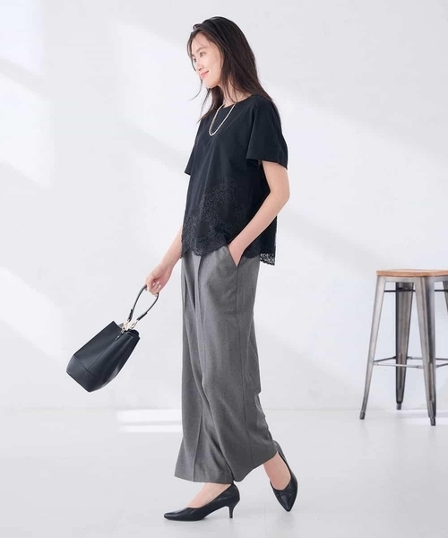 a.v.v（アーヴェヴェ）の「ウェーブレースヘムTシャツ（Tシャツ/カットソー・レディース・ブラウン/ブラック/ホワイト・39）」の17枚目の写真