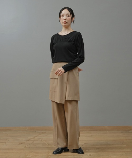 Nunc.（ヌンク）の「裏起毛ギャザー切替プルオーバー（Tシャツ/カットソー・レディース・チャコールグレー/杢グレー/ブラック/オフホワイト・FREE）」の5枚目の写真