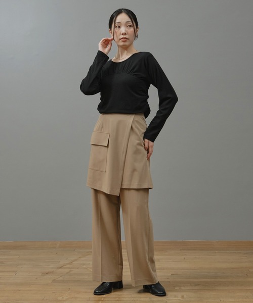 Nunc.（ヌンク）の「裏起毛ギャザー切替プルオーバー（Tシャツ/カットソー・レディース・チャコールグレー/杢グレー/ブラック/オフホワイト・FREE）」の6枚目の写真