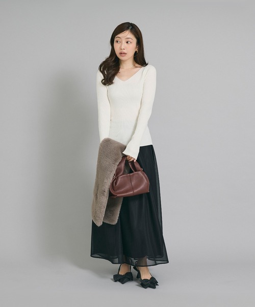 coca(coca)(コカ)の「軽量Vネックニット【西山茉希様着用】(ニット/セーター・レディース・グレー/カーキ/アイボリー/ブラック/ライトピンク・S/M/L)」の14枚目の写真