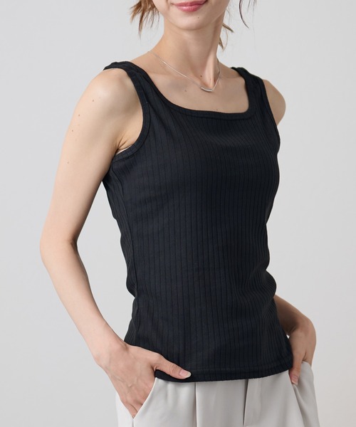 DAYRA（デイラ）の「ラウンドネック ベーシック ノースリーブ リブ トップス（タンクトップ・レディース・ブラック/チャコールグレー・FREE）」の7枚目の写真