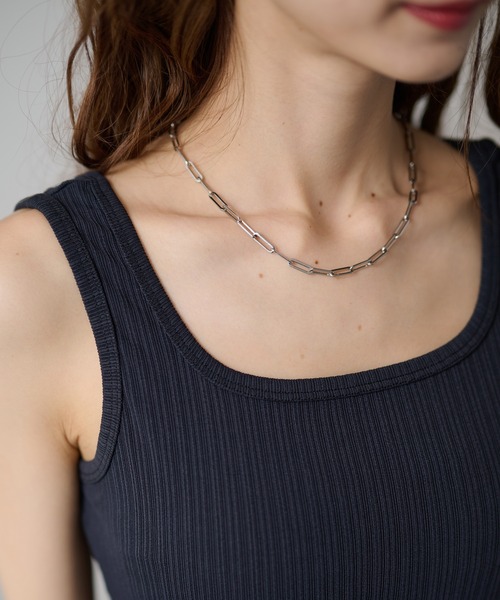 DAYRA（デイラ）の「ラウンドネック ベーシック ノースリーブ リブ トップス（タンクトップ・レディース・ブラック/チャコールグレー・FREE）」の17枚目の写真