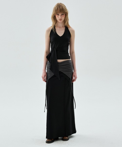 Mardi Mercredi(マルディメクルディ)の「TOP HALTER NECK TIE DETAIL / トップ ホルター ネック タイ ディテール(キャミソール・レディース・ブラック/グレー・FREE)」の12枚目の写真