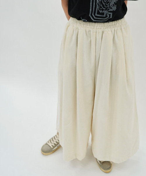 JOURNAL STANDARD LUXE(ジャーナルスタンダード ラックス)の「ベロア tuck easy wideパンツ(その他パンツ・レディース・ホワイト×ホワイト・FREE)」の4枚目の写真