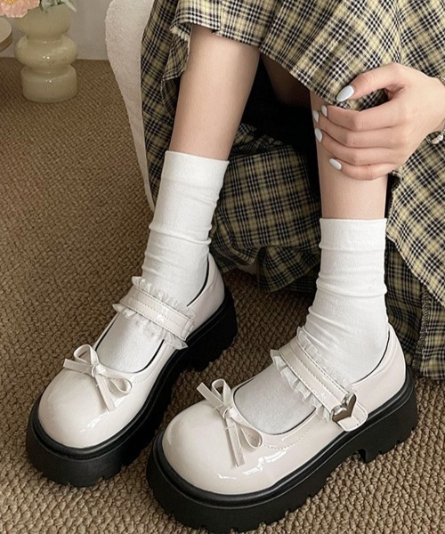 Miniministore(ミニミニストア)の「厚底ローファー メリージェーンシューズ(ローファー・レディース・ブラック/オフホワイト・24.5cm/24.0cm/23.0cm/25.0cm/23.5cm/22.5cm)」の2枚目の写真