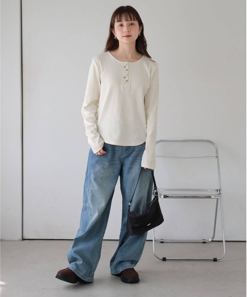 tiptop(ティップトップ)の「【WEB限定アイテム】テレコ多釦ヘンリーT(Tシャツ/カットソー・レディース・ブラック/オフホワイト・FREE)」の10枚目の写真