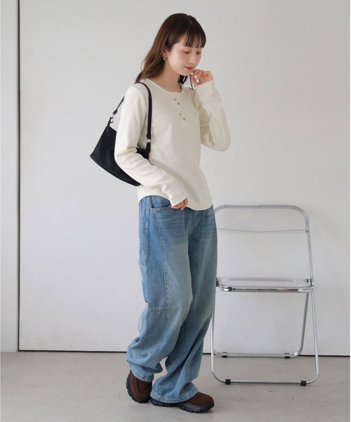 tiptop(ティップトップ)の「【WEB限定アイテム】テレコ多釦ヘンリーT(Tシャツ/カットソー・レディース・ブラック/オフホワイト・FREE)」の11枚目の写真