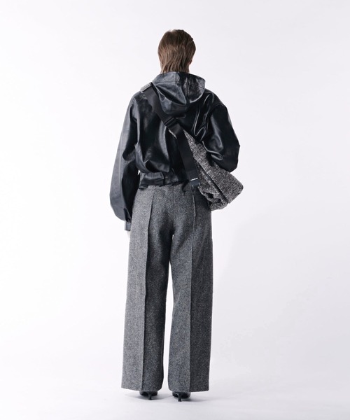 Cote&Ciel（コートエシエル）の「【cote&ciel/コートエシエル】 Hyco S Tweed Black & Cream / ショルダーバッグ（ショルダーバッグ・メンズ・グレー×ホワイト・FREE）」の4枚目の写真