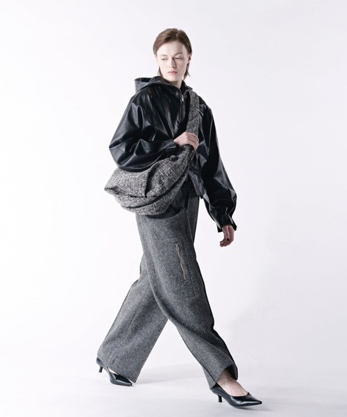 Cote&Ciel（コートエシエル）の「【cote&ciel/コートエシエル】 Hyco S Tweed Black & Cream / ショルダーバッグ（ショルダーバッグ・メンズ・グレー×ホワイト・FREE）」の3枚目の写真