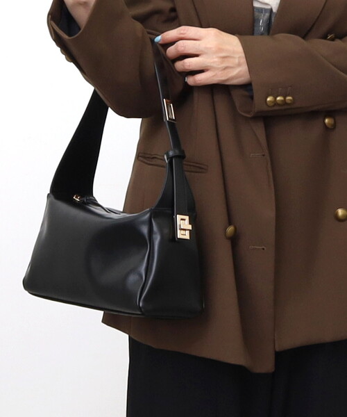 COOCO(クーコ)の「ヒネリ付ミニショルダーバッグ(ショルダーバッグ・レディース・ブラウン/ブラック/ブルーグリーン・FREE)」の1枚目の写真