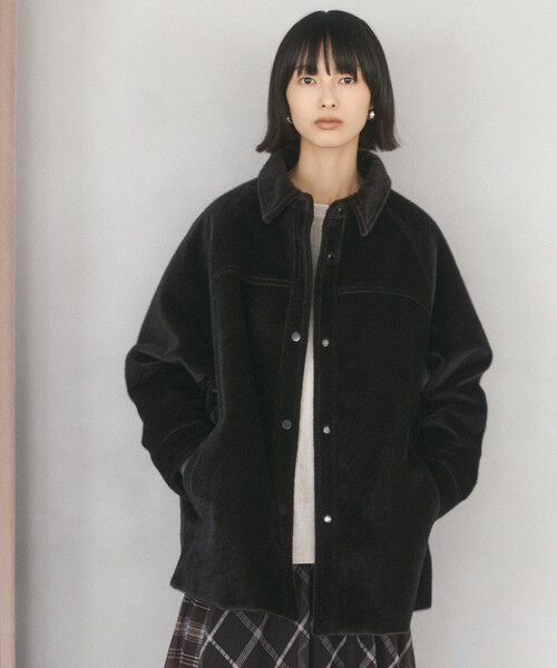 Firsthand(ファーストハンド)の「Firsthand/ファーストハンド フェイクホースファー デザインジャケット【限定展開】(ブルゾン・レディース・ブラック/ダークブラウン・FREE)」の2枚目の写真