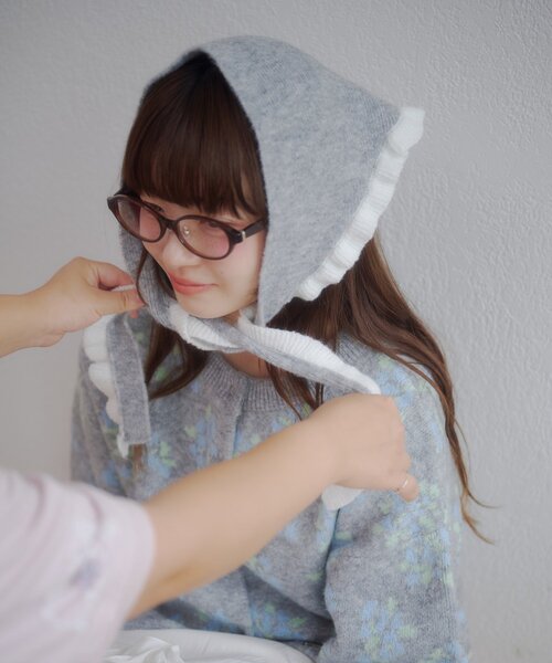 DISCOAT(ディスコート)の「【umm.】スカーフ付き花柄カーディガン(カーディガン/ボレロ・レディース・アイボリー/グレー/イエロー・FREE)」の4枚目の写真