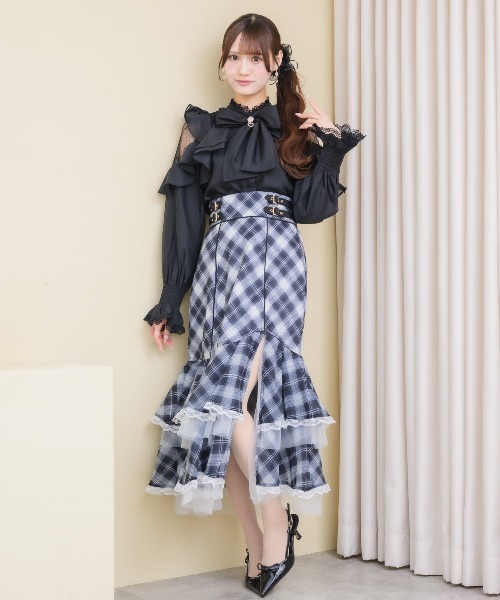 couture BY ROJITA(クチュールバイロジータ)の「ラッフルシアー長袖ブラウス(シャツ/ブラウス・レディース・ピンク/マルチ/ブラック/ホワイト・FREE)」の8枚目の写真