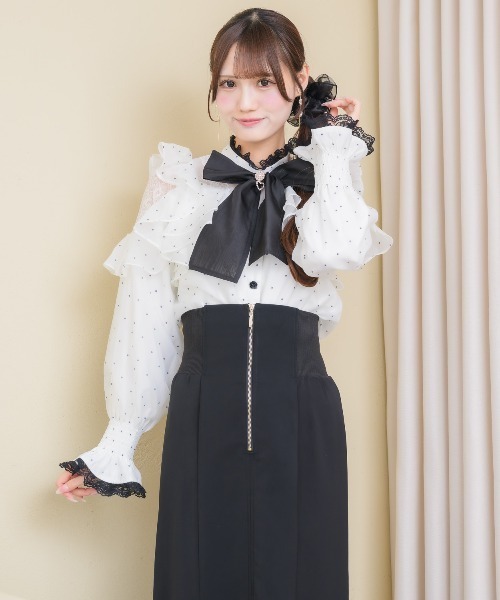 couture BY ROJITA(クチュールバイロジータ)の「ラッフルシアー長袖ブラウス(シャツ/ブラウス・レディース・ピンク/マルチ/ブラック/ホワイト・FREE)」の22枚目の写真