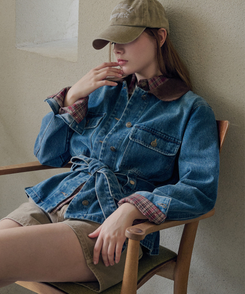 SLOWLOLLI(スローローリ)の「Belted denim jacket_2 Colors(デニムジャケット・レディース・ブラック/ブルー・FREE)」の3枚目の写真