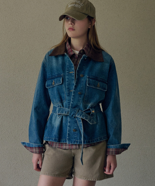 SLOWLOLLI(スローローリ)の「Belted denim jacket_2 Colors(デニムジャケット・レディース・ブラック/ブルー・FREE)」の5枚目の写真