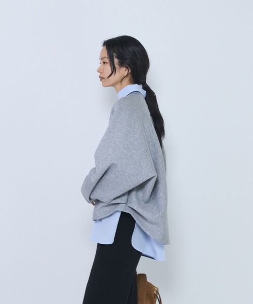 COGTHEBIGSMOKE(コグザビッグスモーク)の「<COGTHEBIGSMOKE /コグ ザ ビッグ スモーク>"OLIVIA TOP"カットソー(Tシャツ/カットソー・レディース・ライトグレー/オフホワイト・1)」の1枚目の写真