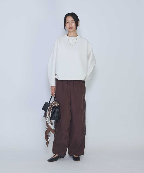 COGTHEBIGSMOKE(コグザビッグスモーク)の「<COGTHEBIGSMOKE /コグ ザ ビッグ スモーク>"OLIVIA TOP"カットソー(Tシャツ/カットソー・レディース・ライトグレー/オフホワイト・1)」の5枚目の写真