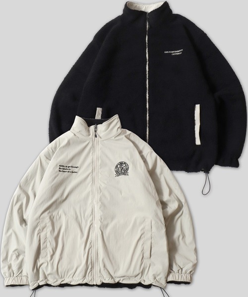 SITRY（シトリー）の「Reversible Blouson/2WAY リバーシブル ナイロン×ボアフリース オーバーサイズ ワンポイント刺繍 ナイロンジャケット ボアフリースジャケット ブルゾン（ブルゾン・メンズ・グレイッシュベージュ/ブラック/ネイビー・L/M）」の2枚目の写真