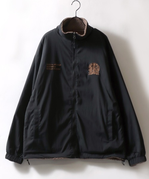SITRY（シトリー）の「Reversible Blouson/2WAY リバーシブル ナイロン×ボアフリース オーバーサイズ ワンポイント刺繍 ナイロンジャケット ボアフリースジャケット ブルゾン（ブルゾン・メンズ・グレイッシュベージュ/ブラック/ネイビー・L/M）」の4枚目の写真