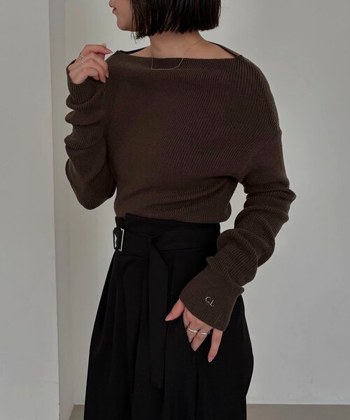 CAPRICIEUX LE'MAGE(カプリシューレマージュ)の「〈C.L〉ボートネックニット(ニット/セーター・レディース・ブラック/ホワイト系その他/ブラウン・FREE)」の5枚目の写真