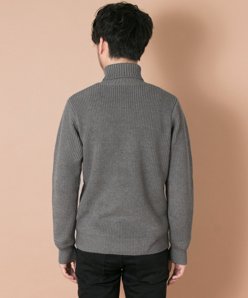 URBAN RESEARCH（アーバンリサーチ）の「UR A/C 片畦タートルネック（ニット/セーター・メンズ・ベージュ/ホワイト/ブラック/カーキ/グレー/ブラウン・LARGE/MEDIUM）」の9枚目の写真