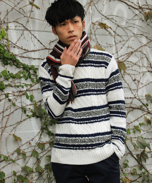 MEN'S BIGI（メンズビギ）の「アラン柄クルーネックニット/無地＆ボーダー（ニット/セーター・メンズ・グレー系その他/ホワイト系その他/グレー/ホワイト/ボルドー・S/M/L）」の9枚目の写真