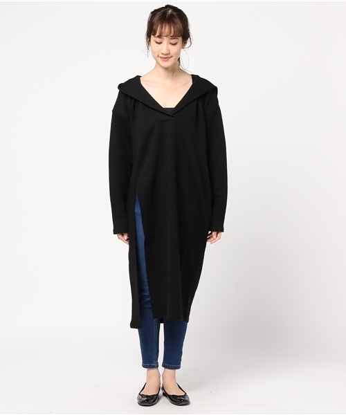 SLY（スライ）の「SLIT LONG PK（パーカー・レディース・ブラック/ライトベージュ/トップグレー・FREE）」の4枚目の写真