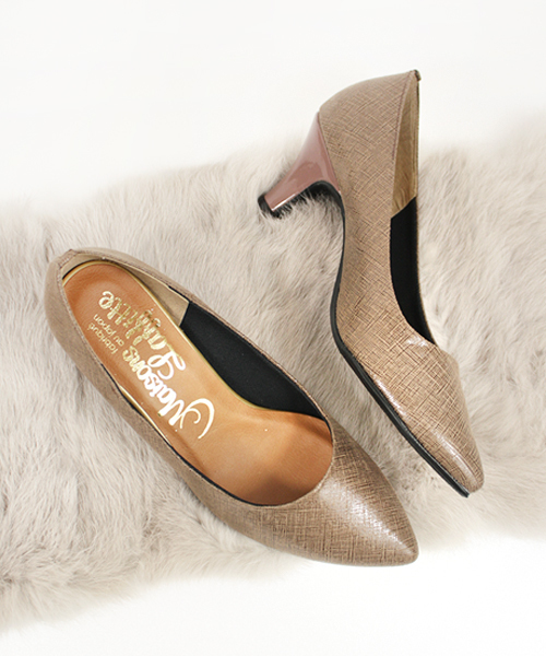 salle de bal（サルデバル）の「ビーガンレザー ポインテッドパンプス（パンプス・レディース・ブラック/グレイッシュベージュ・L/M/S）」の10枚目の写真