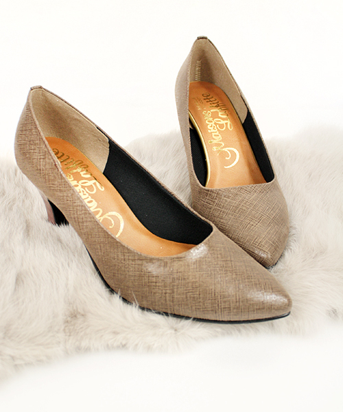 salle de bal（サルデバル）の「ビーガンレザー ポインテッドパンプス（パンプス・レディース・ブラック/グレイッシュベージュ・L/M/S）」の16枚目の写真