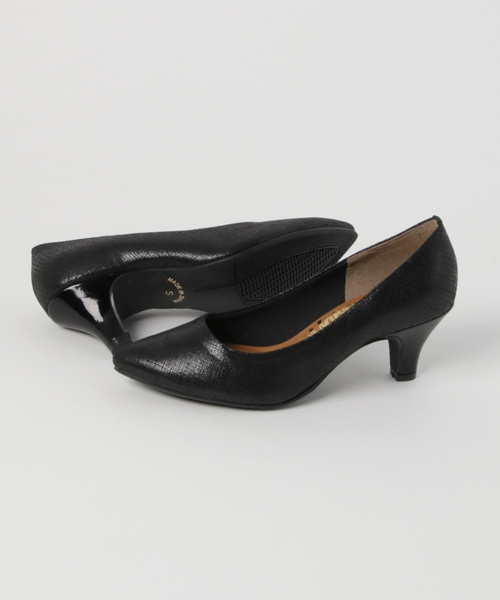 salle de bal（サルデバル）の「ビーガンレザー ポインテッドパンプス（パンプス・レディース・ブラック/グレイッシュベージュ・L/M/S）」の4枚目の写真