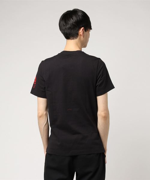 Reebok(リーボック)の「UFC FG BRUCE LEE グラフィック ショートスリーブTシャツ(Tシャツ/カットソー・メンズ・ブラック・MEDIUM/LARGE/X-LARGE/SMALL/XX-LARGE)」の3枚目の写真