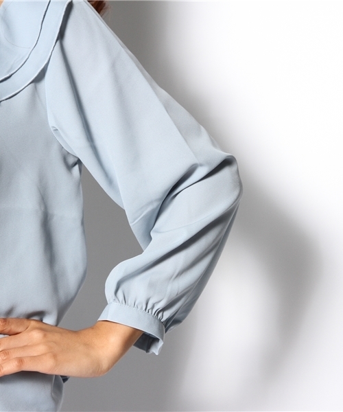 Chico（チコ）の「フリルブラウス（シャツ/ブラウス・レディース・オフホワイト/ベージュ/ロイヤルブルー・FREE）」の8枚目の写真