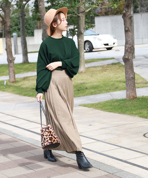 coca（coca）（コカ）の「＼新色追加／エンボス加工バルーン袖トップス（Tシャツ/カットソー・レディース・ブラック/ダークグリーン/マスタード/ワイン/ベージュ/カーキ/ブラウン/アイボリー/ダークベージュ/ネイビー/ワインレッド/ライトグレー/グレー・ONE SIZE/L/M）」の8枚目の写真