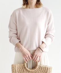 ボートネックゆったりニット