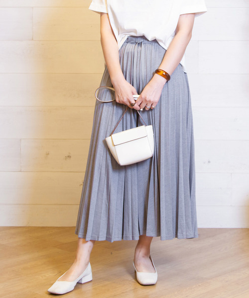 B.I.D.(ビーアイディー)の「BID / Accordion Color Pants(その他パンツ・レディース・カーキ/ベージュ/アイボリー/グレー/ブラック/マスタード・FREE)」の4枚目の写真