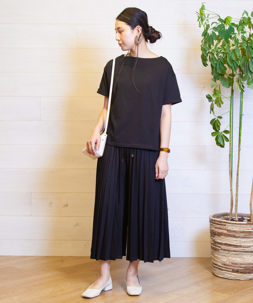 B.I.D.(ビーアイディー)の「BID / Accordion Color Pants(その他パンツ・レディース・カーキ/ベージュ/アイボリー/グレー/ブラック/マスタード・FREE)」の16枚目の写真