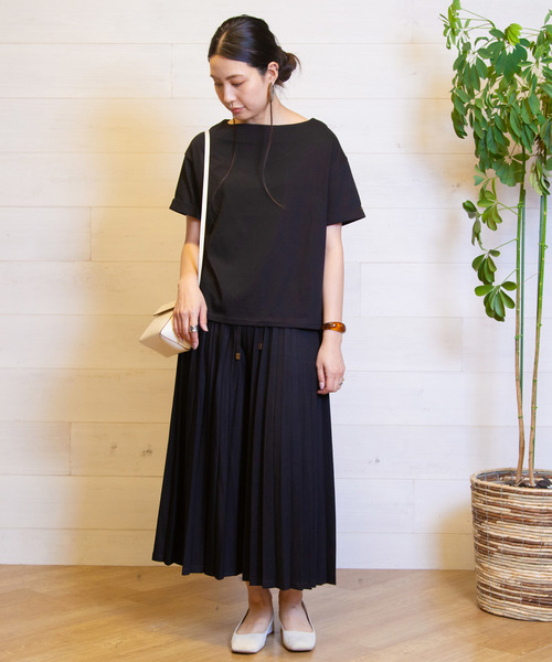 B.I.D.(ビーアイディー)の「BID / Accordion Color Pants(その他パンツ・レディース・カーキ/ベージュ/アイボリー/グレー/ブラック/マスタード・FREE)」の17枚目の写真