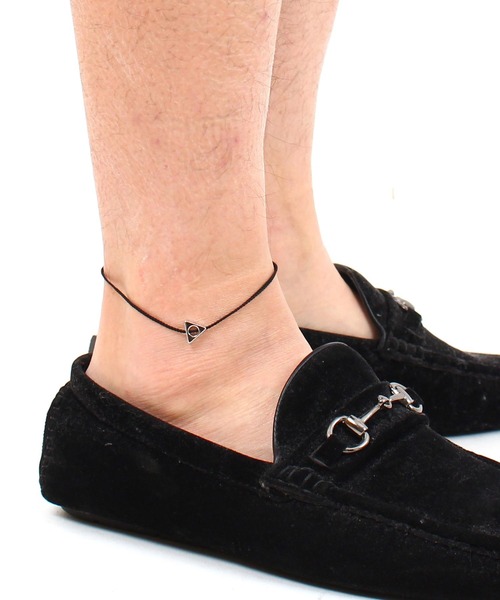 TopIsm（トップイズム）の「トライアングルデザインアンクレット（アンクレット・メンズ・ホワイト/ブラック/グレー/レッド/グリーン・F）」の7枚目の写真