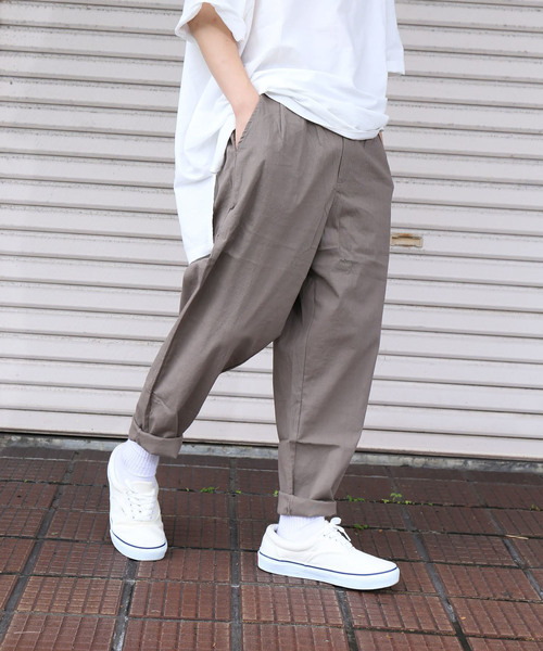 revertical(リバーティカル)の「無地 リラックス アンクル テーパードパンツ(スラックス・メンズ・ブラック/ベージュ/モカ・M/L)」の20枚目の写真