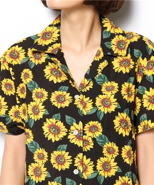 WEGO（ウィゴー）の「WEGO/ヒマワリ柄半袖シャツ（シャツ/ブラウス・レディース・オフホワイト/ブラック・FREE）」の6枚目の写真