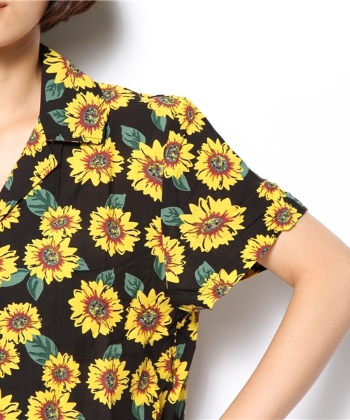 WEGO（ウィゴー）の「WEGO/ヒマワリ柄半袖シャツ（シャツ/ブラウス・レディース・オフホワイト/ブラック・FREE）」の7枚目の写真